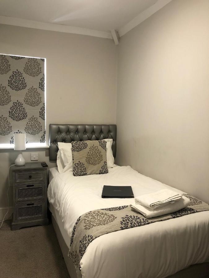 The Maple Manor Hotel Кролі Екстер'єр фото